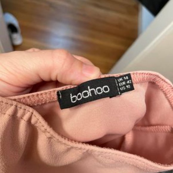 NWOT Boohoo One Shoulder Knot Front Frill Midi Dress - Picture 5 of 6